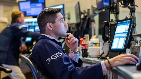 专业股票配资 尾盘：美股涨幅扩大 纳指上涨1.5%